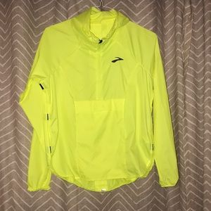 Brand new, never worn! Brooks Cascadia shell